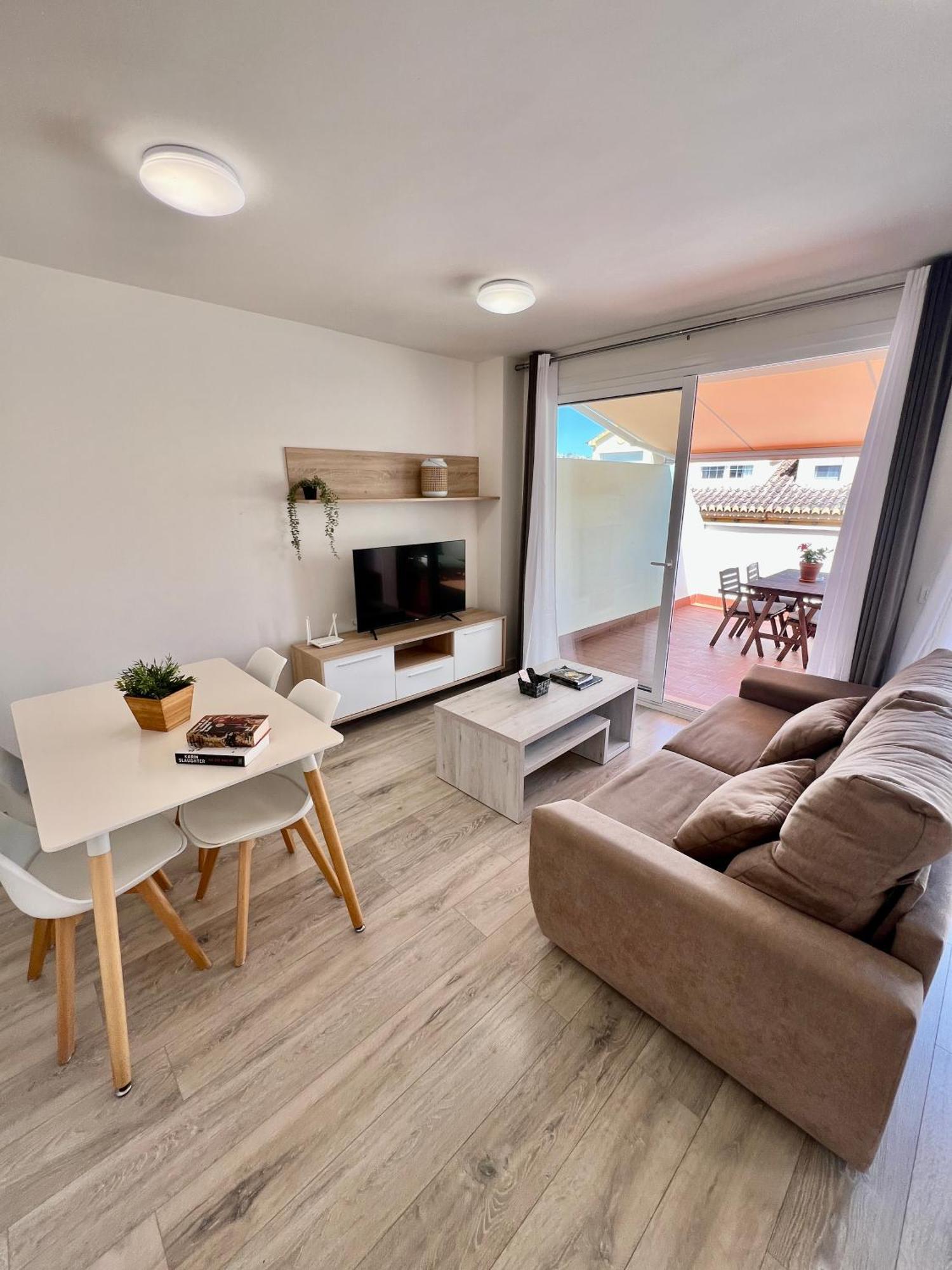 Apartamentos Rincon Del Mar Torre Del Mar Zewnętrze zdjęcie